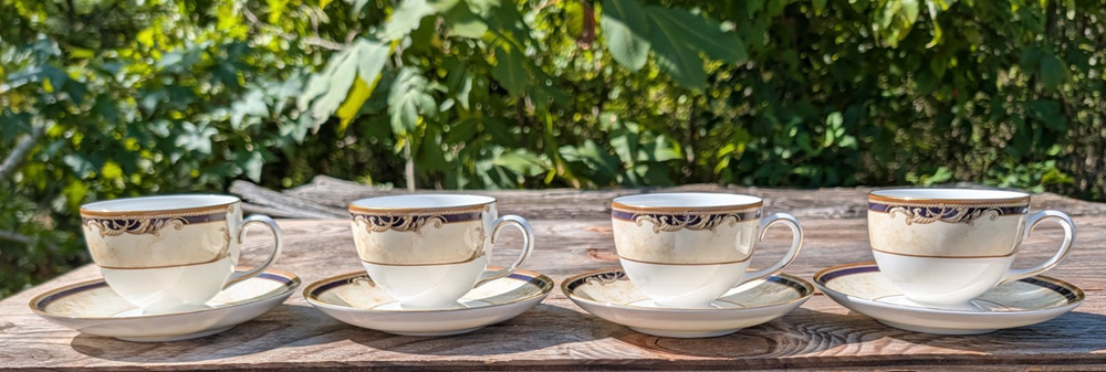 Wedgwood Cornucopia Set of 4 Leigh Footed Cups & Saucers Bone China England